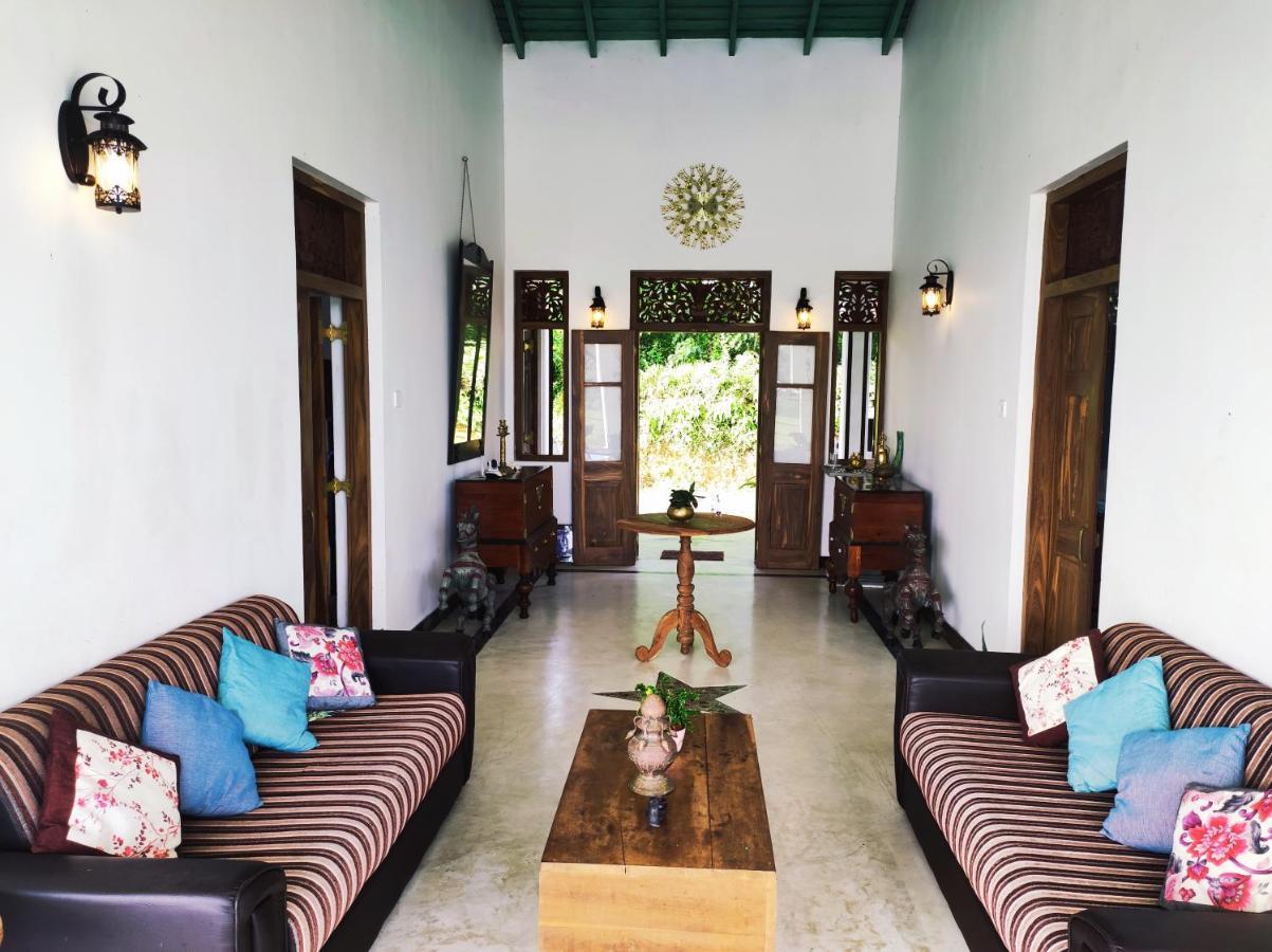 Villa Seven Faces-Luxury Escape,Stunning Views With Private Pool For A Couple Or Family! Galle Exterior photo