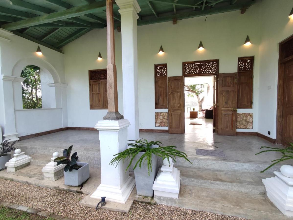 Villa Seven Faces-Luxury Escape,Stunning Views With Private Pool For A Couple Or Family! Galle Exterior photo
